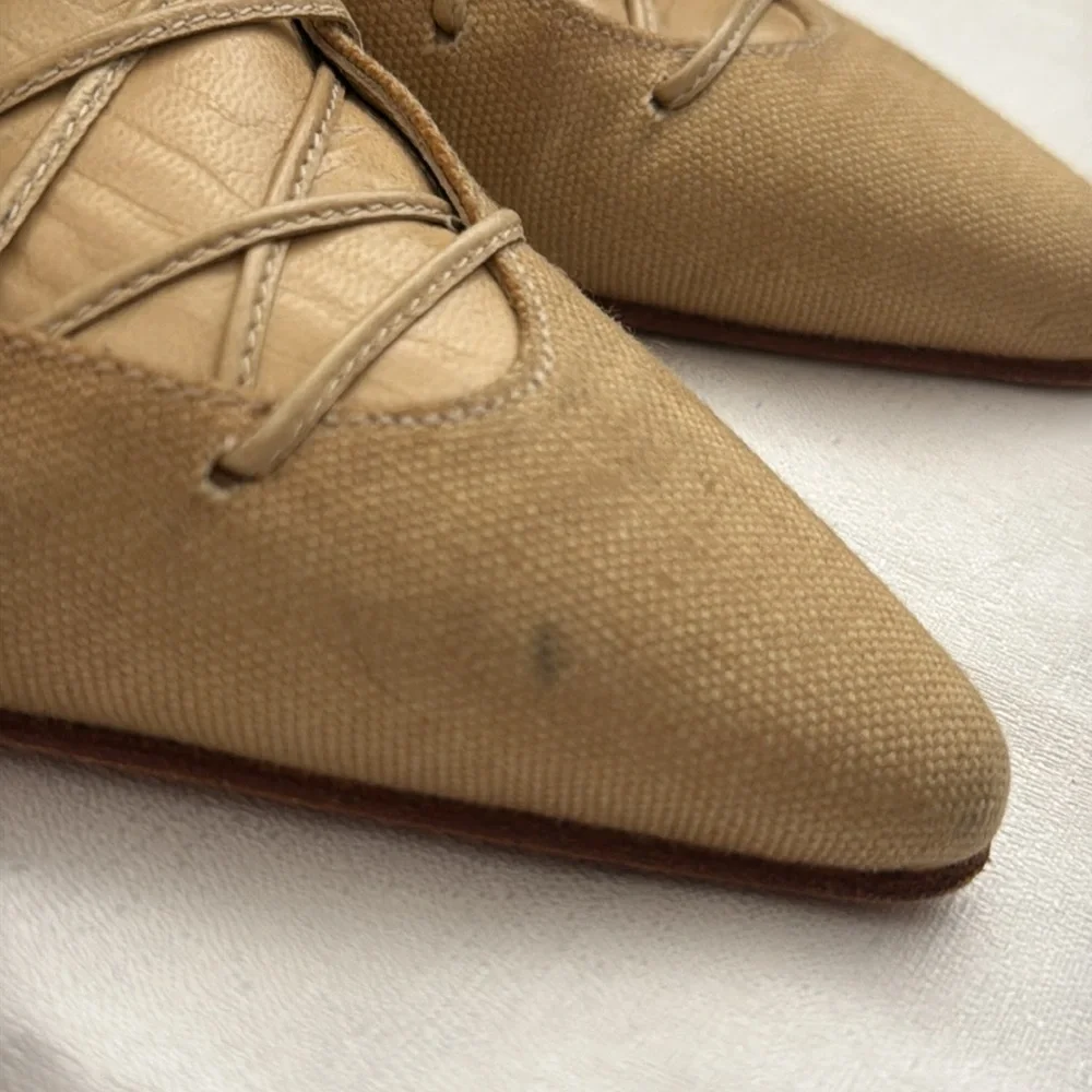 Vintage Manolo Blahnik Cream Mules - Picture 7 of 7